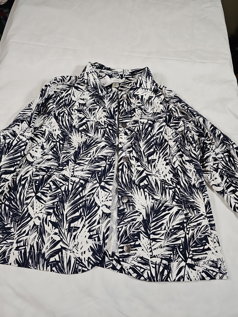 CJ Banks Navy & White Palm Leaf Button Down Shirt